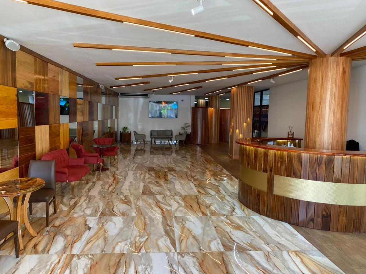 Murex Plaza Hotel & Suites Monrovia Bagian luar foto