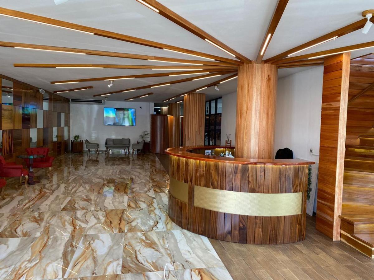Murex Plaza Hotel & Suites Monrovia Bagian luar foto