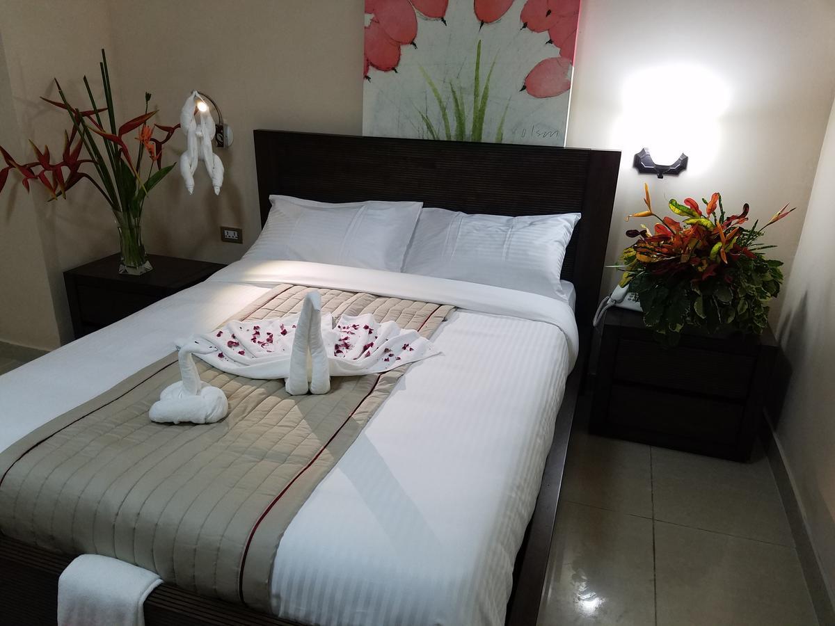 Murex Plaza Hotel & Suites Monrovia Bagian luar foto